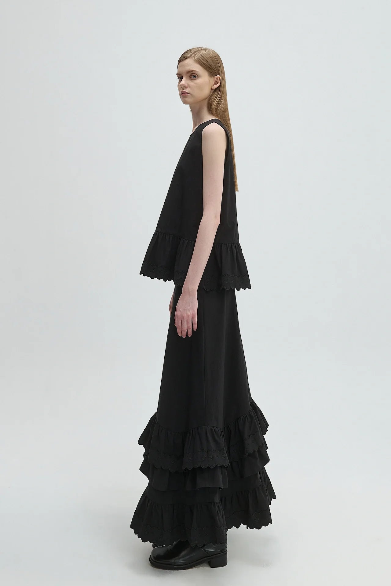 EMBROIDERED SKIRT