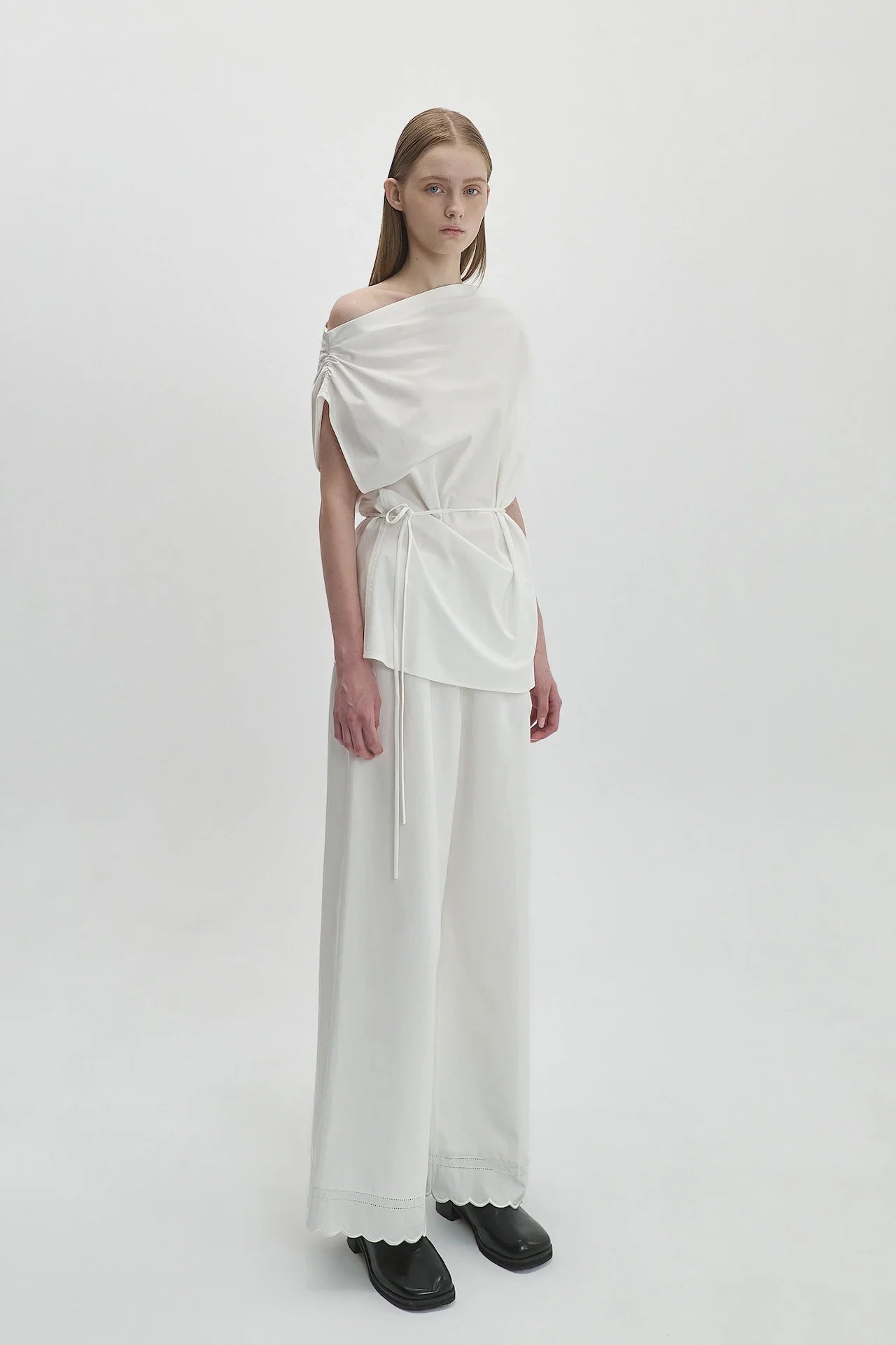 EMBROIDERED TROUSERS