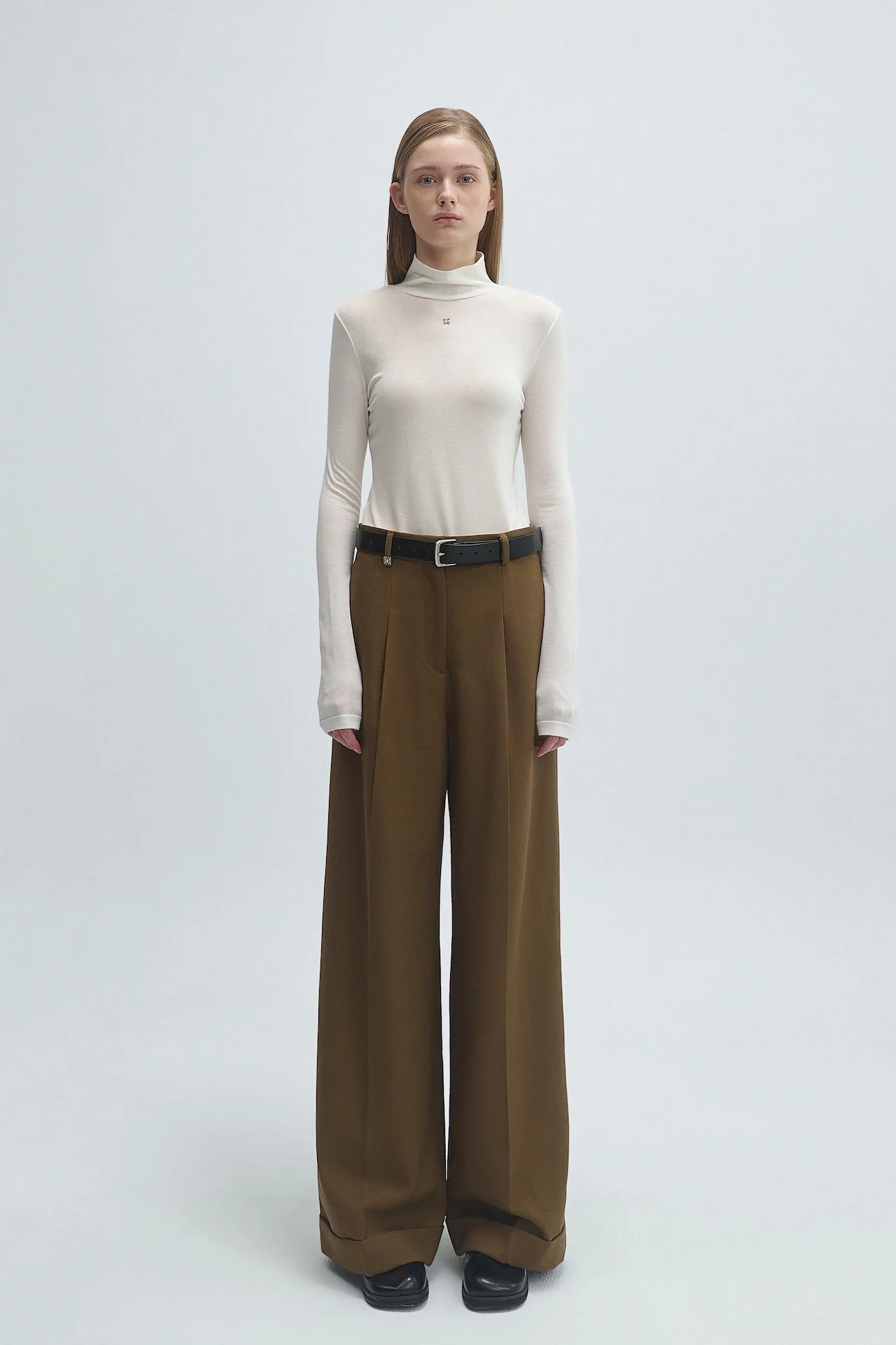 HIGH NECK TOP