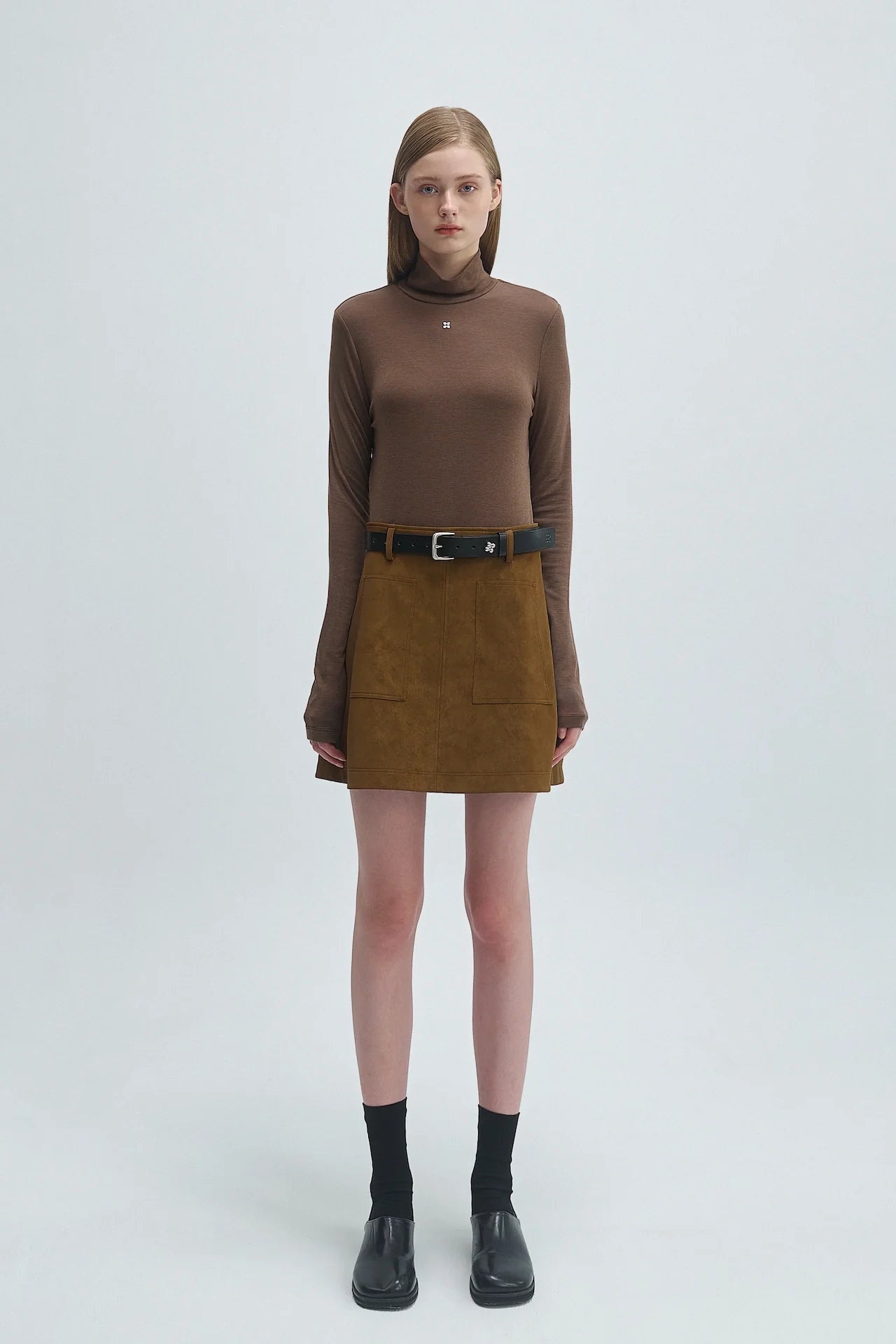 HIGH NECK TOP