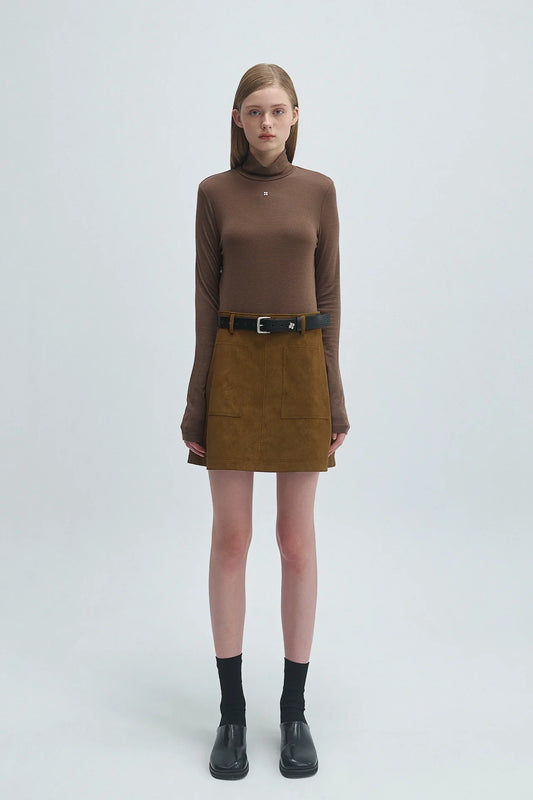 HIGH NECK TOP