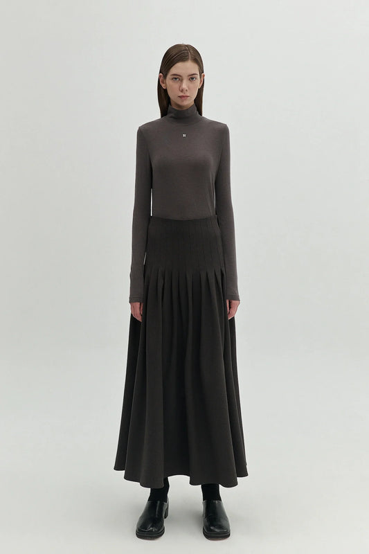 HIGH NECK TOP
