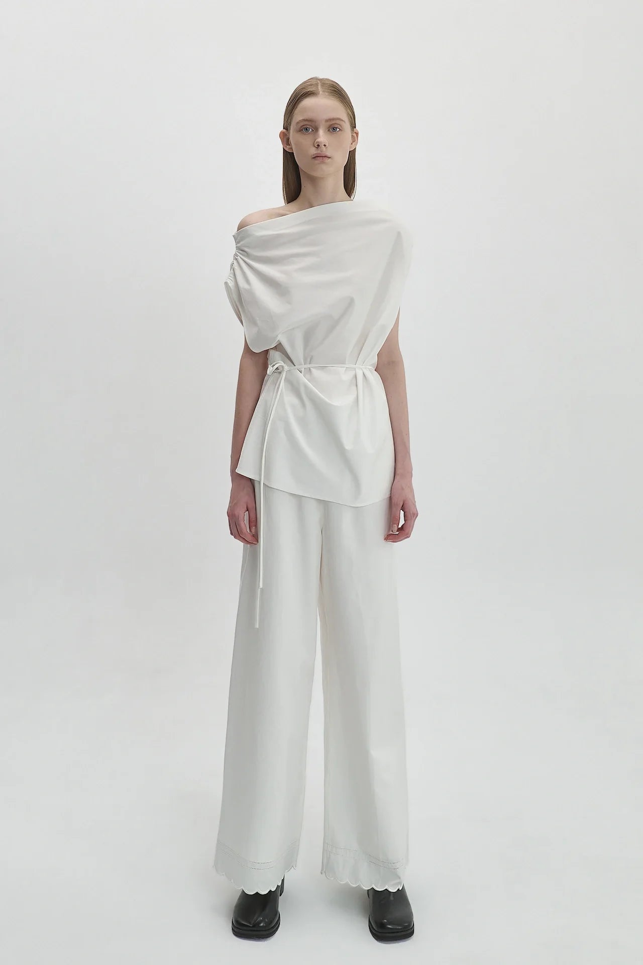 EMBROIDERED TROUSERS