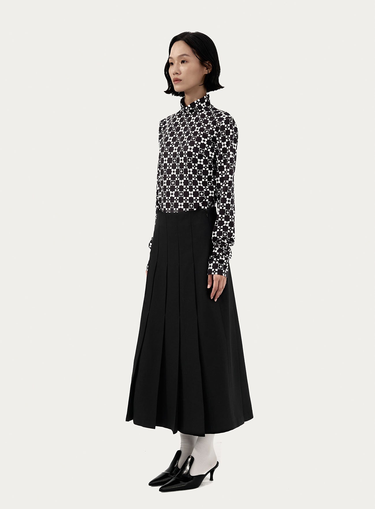 PLEATED SKIRT